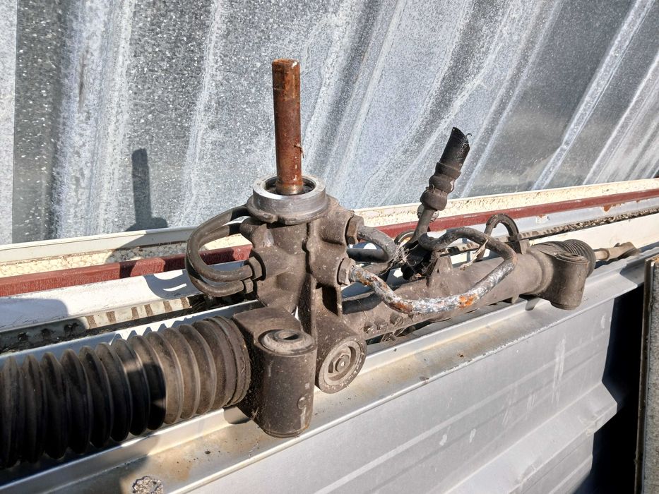 ОПЕЛ Зафира-калник, кормилна кутия,вакум помпа,дебитомер,носачи,други