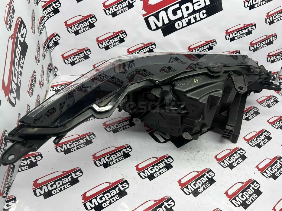 Фары Lexus RX 15-19г 1-линзовые