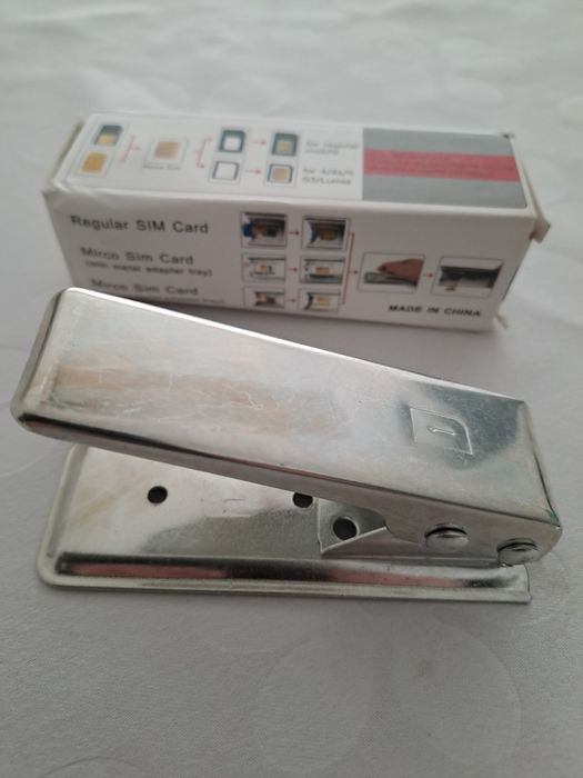 Резачка за SIM карти