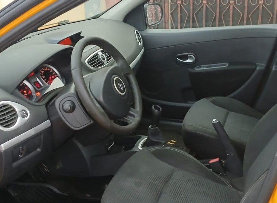Piese auto din dezmembrari Renault Clio 1.5dci euro 5 2012 orice piesa