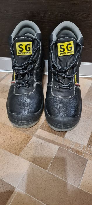 Спецобувь и спецодежда