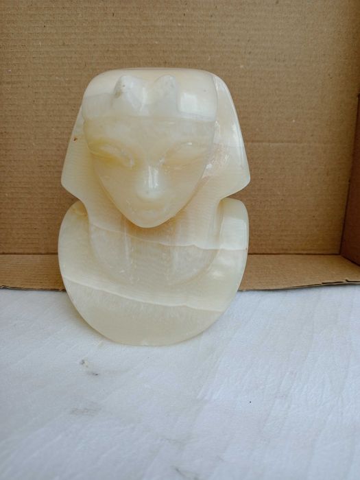 Алабастър ,главата на Клеопатра