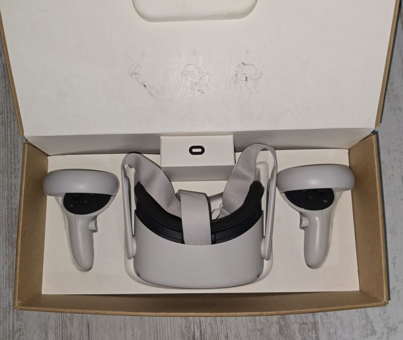 Oculus Quest 2 funcționează perfect, fără stick drift si accesorii
