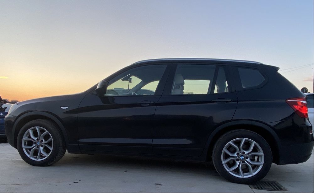 Dezmembrez BMW X3 F25 xdrive 2012 2.0d N47 184cp,trapa panoramic xenon