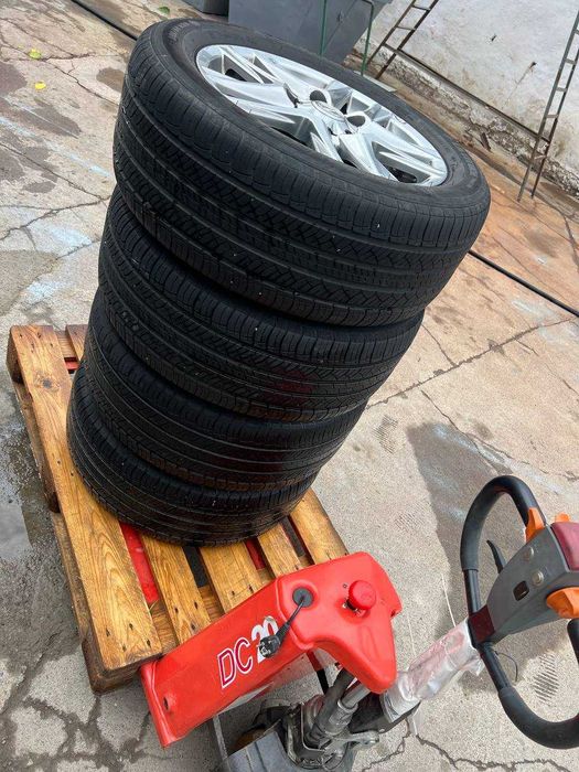 Продам диски лексус оригинал R 20 с шинами Мишлен Michelin в комплекте