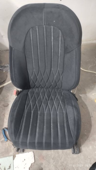 Перетяжка салона авто