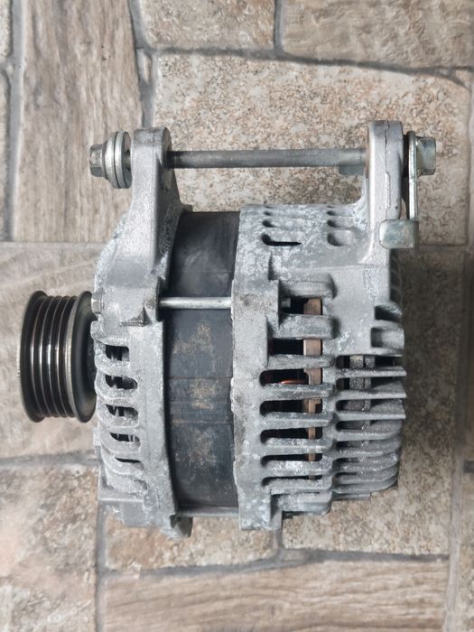 Генератор Subaru Outback  BR