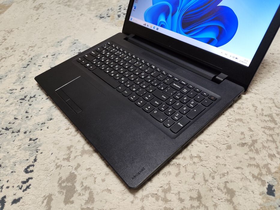 Отличный с SSD ноутбук Lenovo
