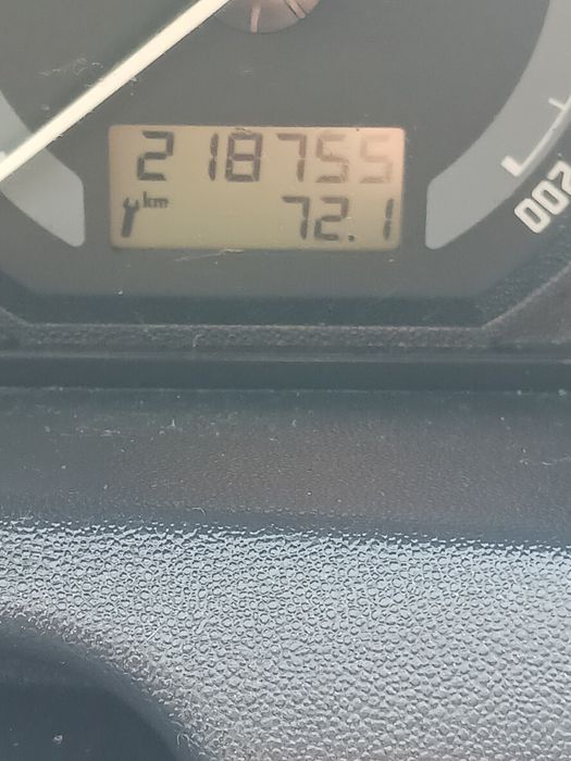Vând  skoda  fabia  1.2 benzină  2007  distribuție pe lanț