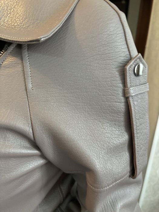 Кожаная  куртка новая