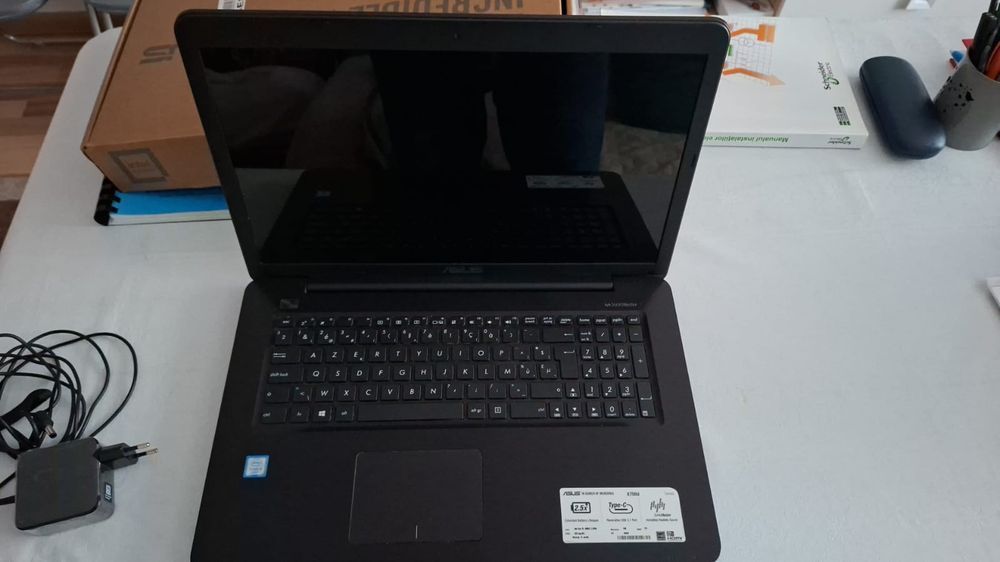 Laptop Asus x756u
