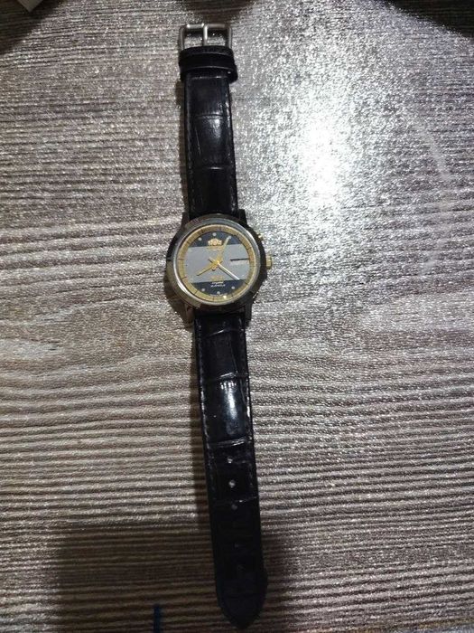 Продам свои часы