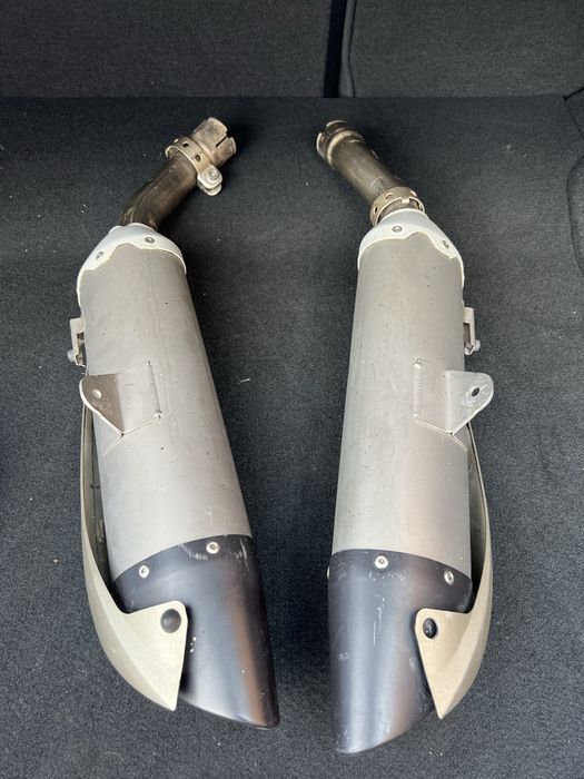 Vand/Inchiriez tobe-evacuare yamaha r1 2004-2006