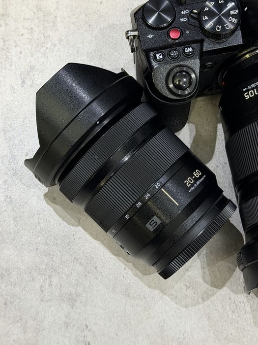 Lumix S5 complekt sotiladi