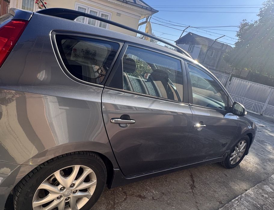 HYUNDAI i30 0 — imagine 2