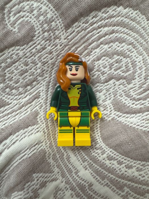 Lego marvel x-men роуг фигурка