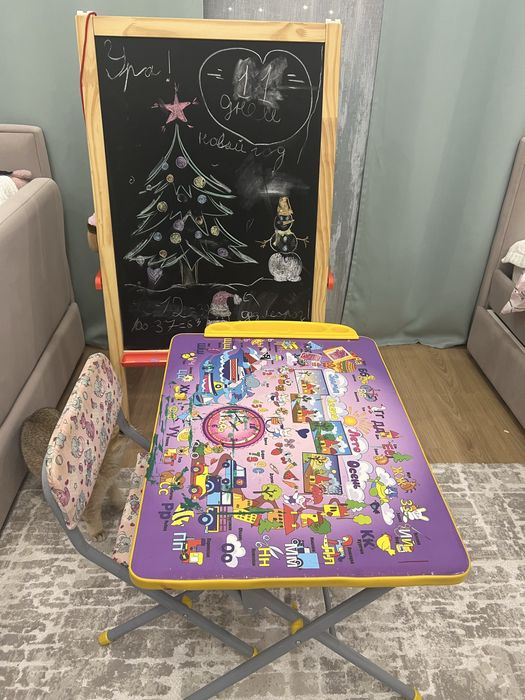 Детский столик и мольберт Икеа