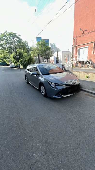 Toyota Hybrid in rate(ramanere) inchiriere UBER/BOLT