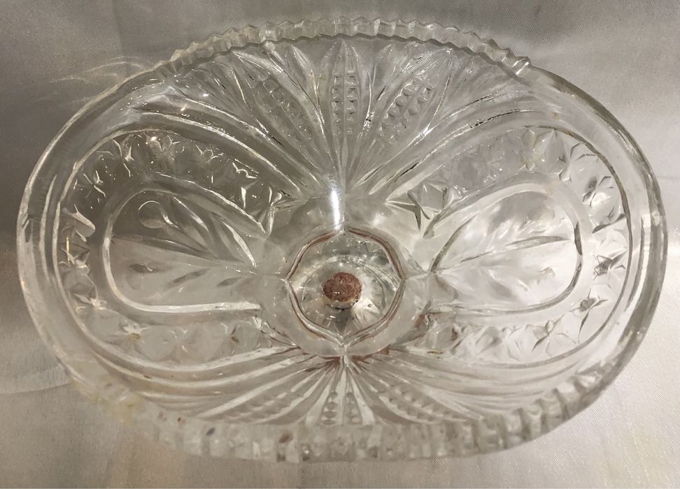 Советские хрусталь сатылады.