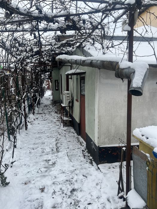 Casa batraneasca de vanzare, oras Chitila langa Lidl