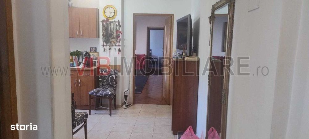 Apartament 3 camere confort 1, etaj 2, centrala zona Lipovei