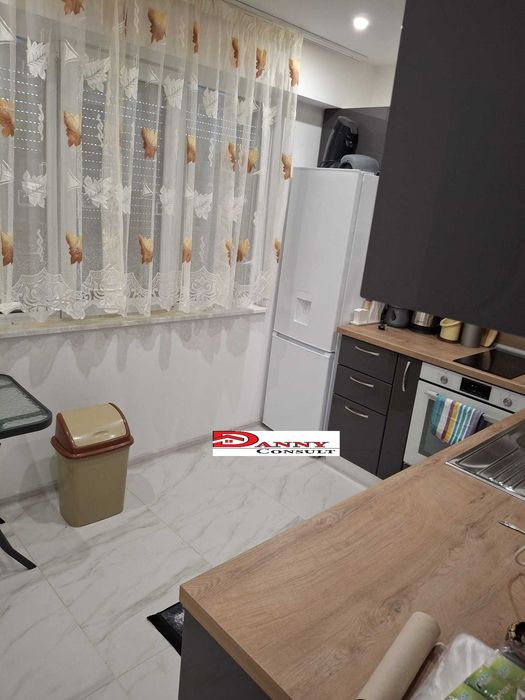 Тристаен, ремонтиран апартамент за продажба - гр. Павликени