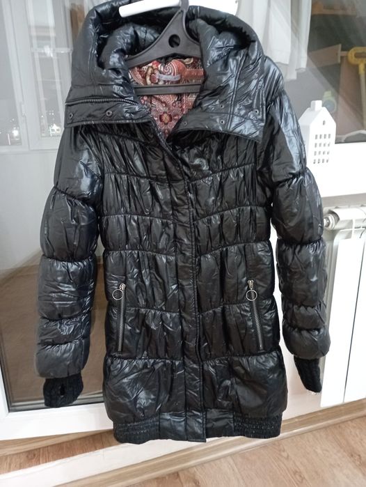 Зимняя слингокуртка 10000тг.