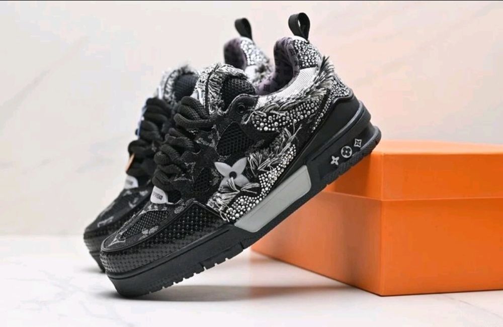 LOUIS VUITTON x Swarovski Skate Custom  Black 1854