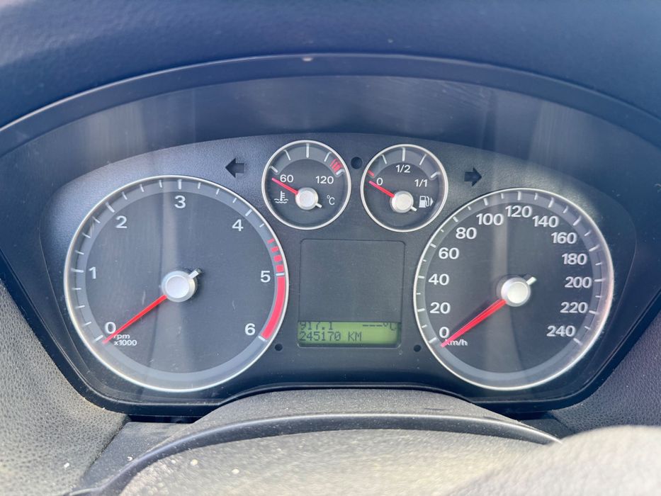 FORD Focus 2005
