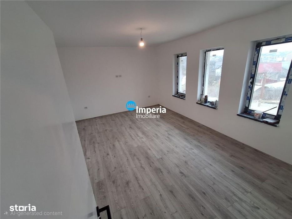 Casa plan parter de vanzare in zona Bucium Visan