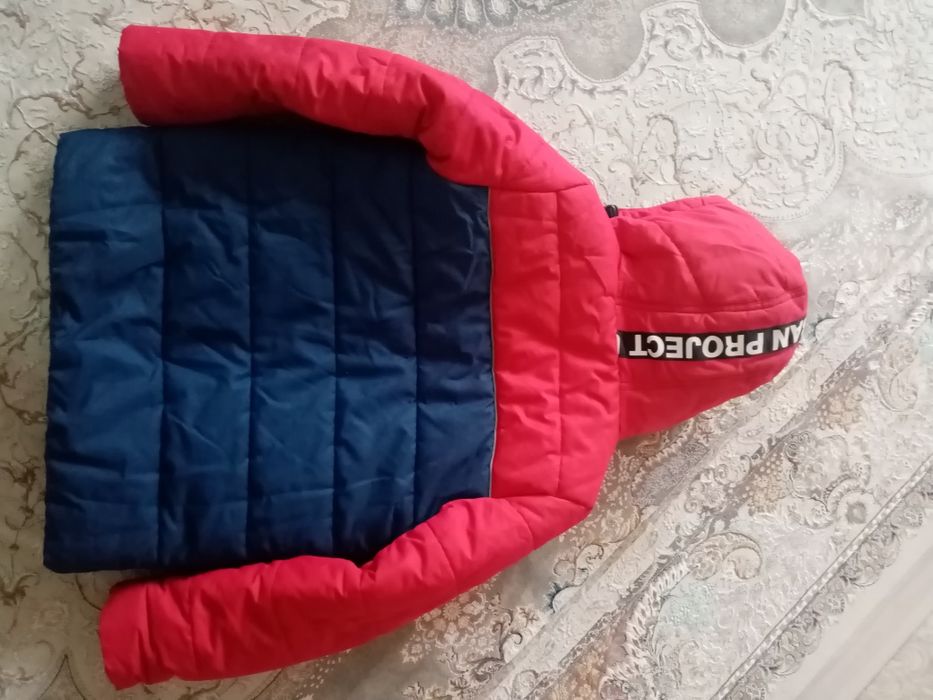 Куртка весна рост 140-146