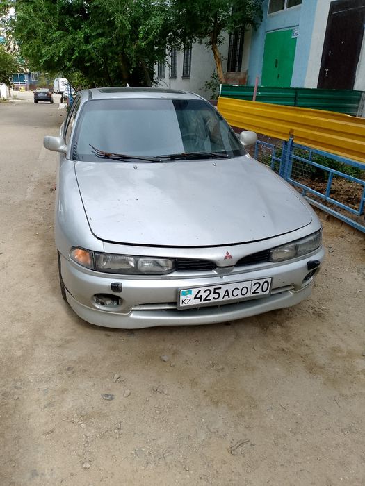 Mitsubishi Galant
