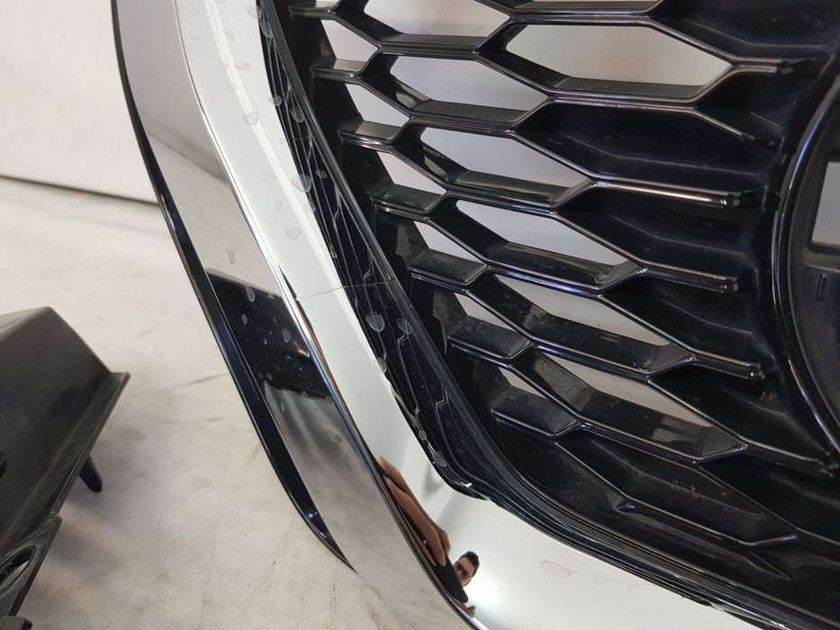 Grila radiator bara fata Nissan Qashqai dupa 2016