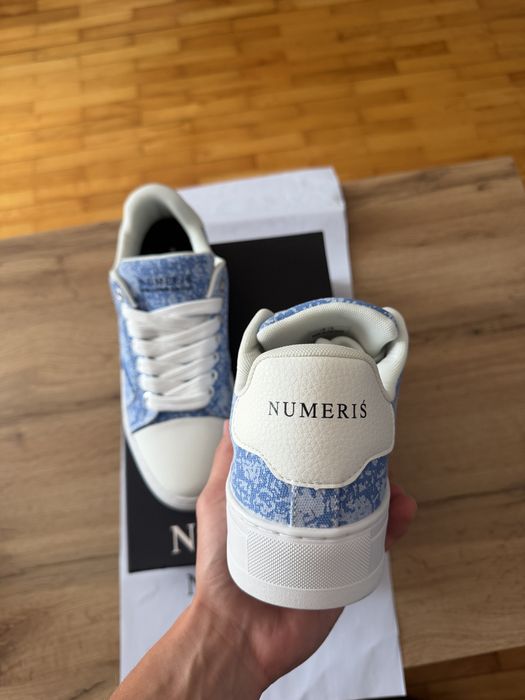 Numeris marimea 43