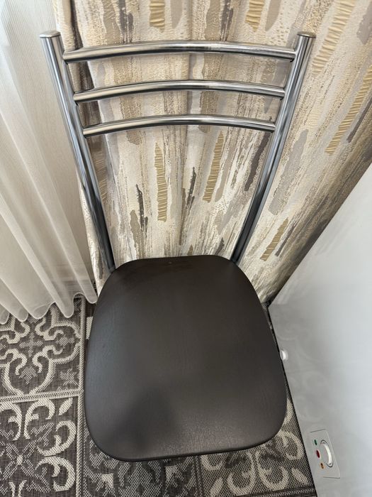 Продам стол со стульями