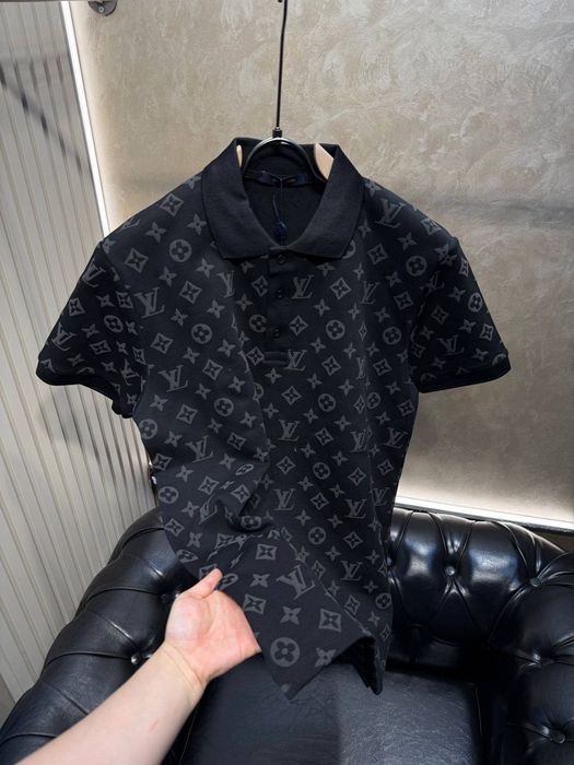 Мъжки тениски с яка различни модели