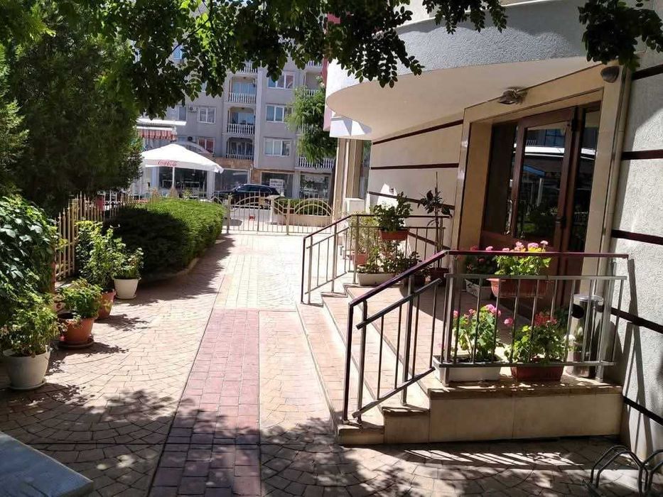 Дава се под наем Едностаен апартамент в Несебър - 40 кв.м за 357 € - Снимка #1