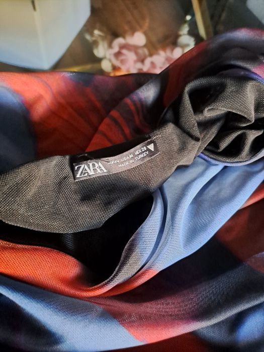 Zara  рокля М размер