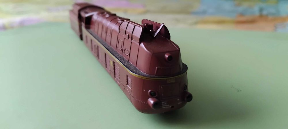 Locomotiva cu aburi carenata scara N DUMY.