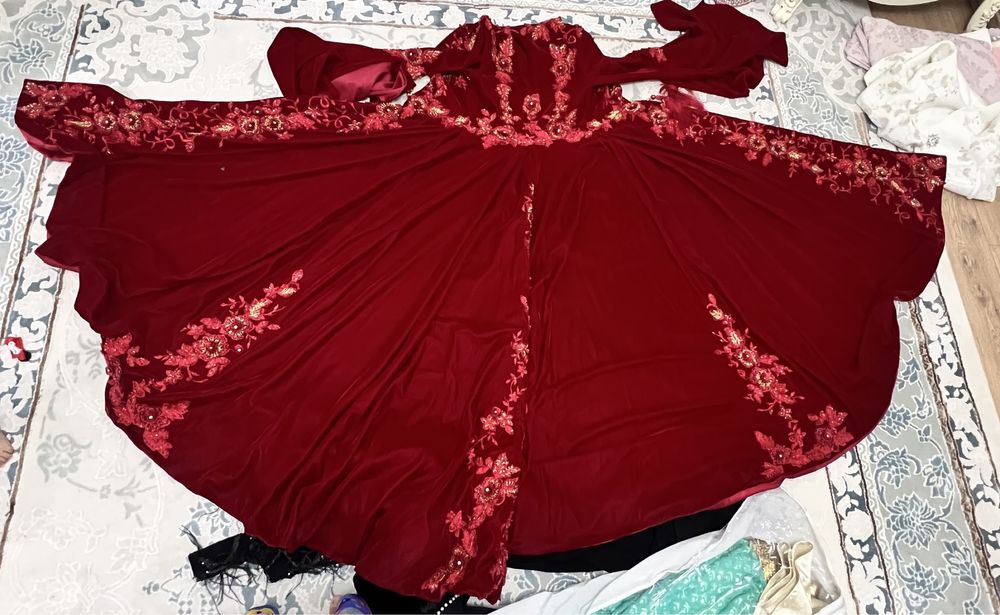 Продаю чапан и платье келинское келин сарпа куйлак