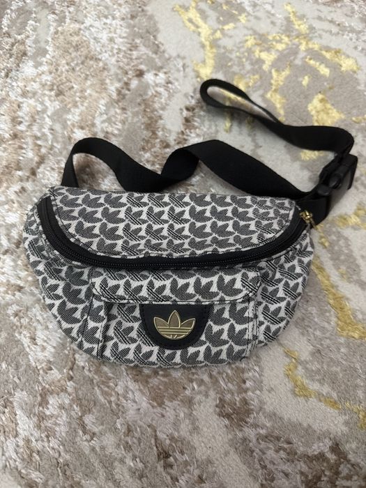 Borseta adidas pentru barbati