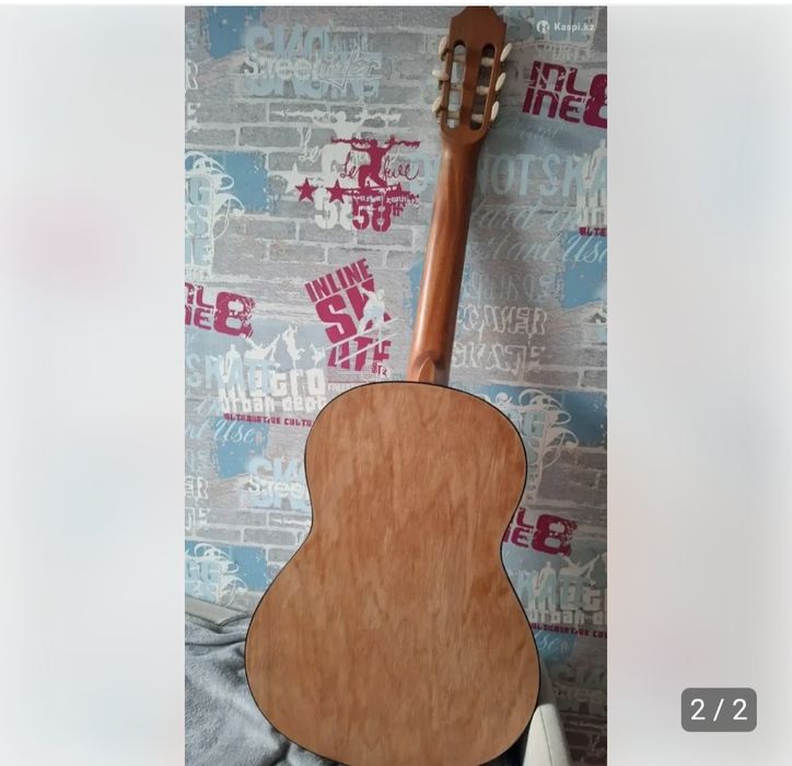 Продам гитару классическую