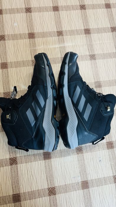 Ботушки  -Adidas .Номер 36 2/3