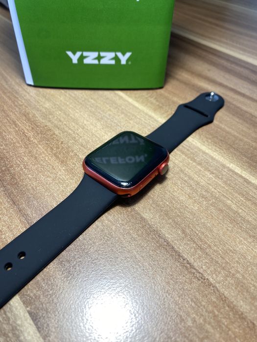 Apple Watch Seria 6 / 44 mm / GPS / Red / Foarte bun