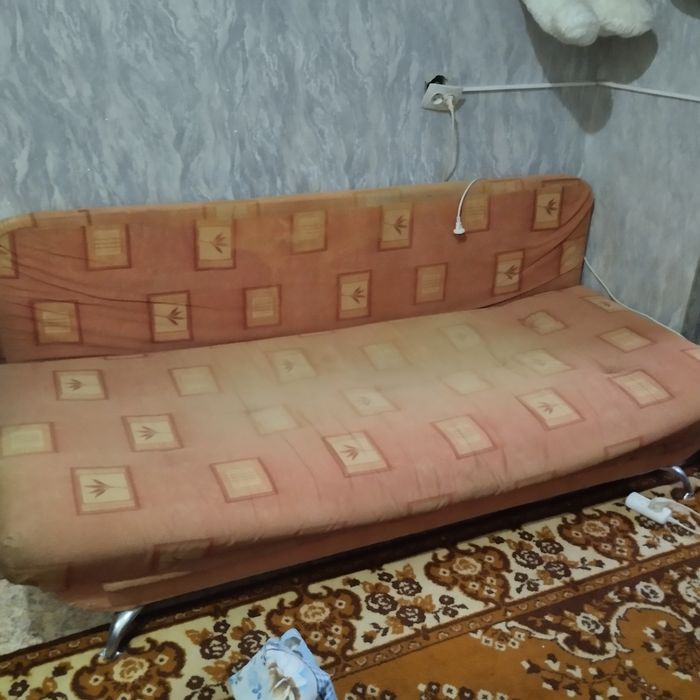 Тахта не дорого.