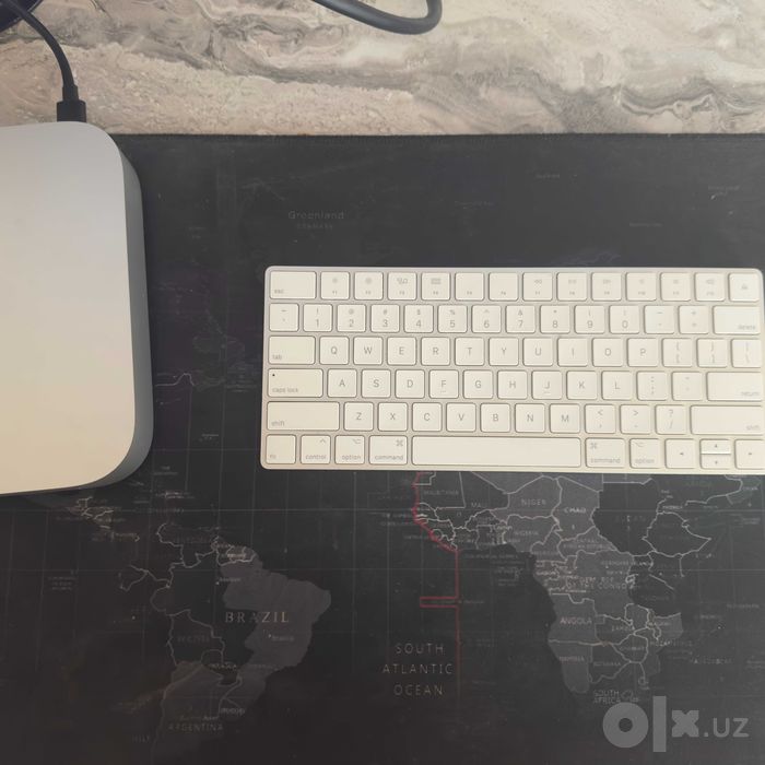 Mac mini m2 8/256 GB