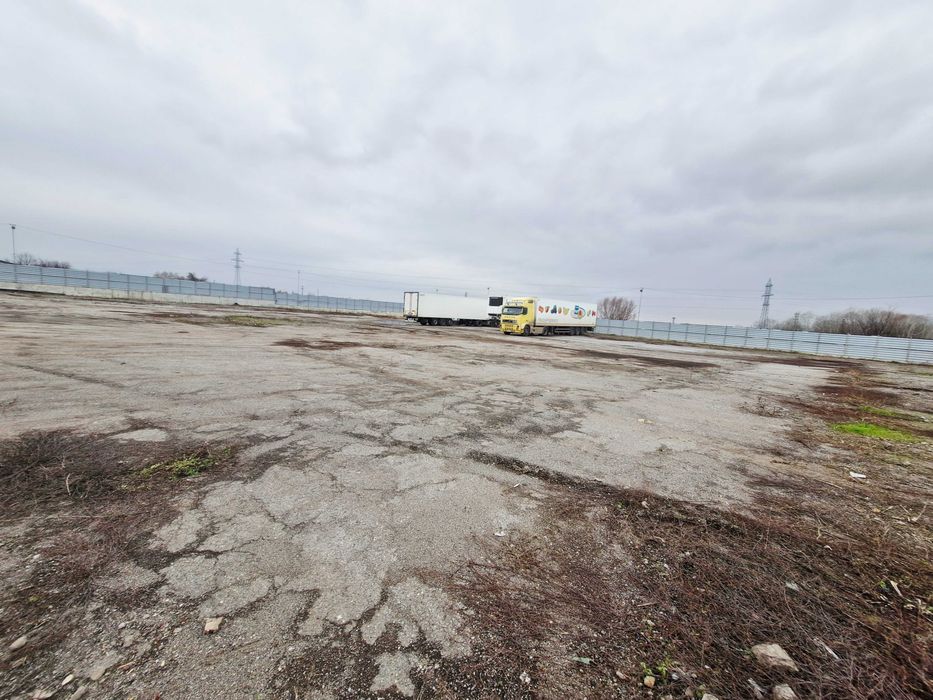 Дава се под наем Гараж / Паркомясто в София, Гниляне - 5 кв.м за 71.4 € - Снимка #2