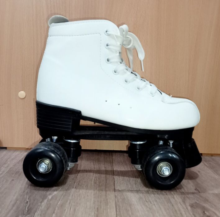 Четырех колесные ролики