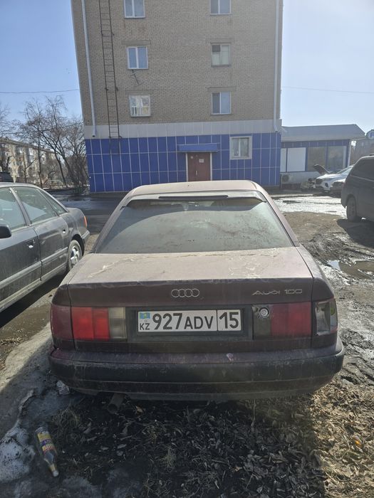 Ауди 100 С4 седан