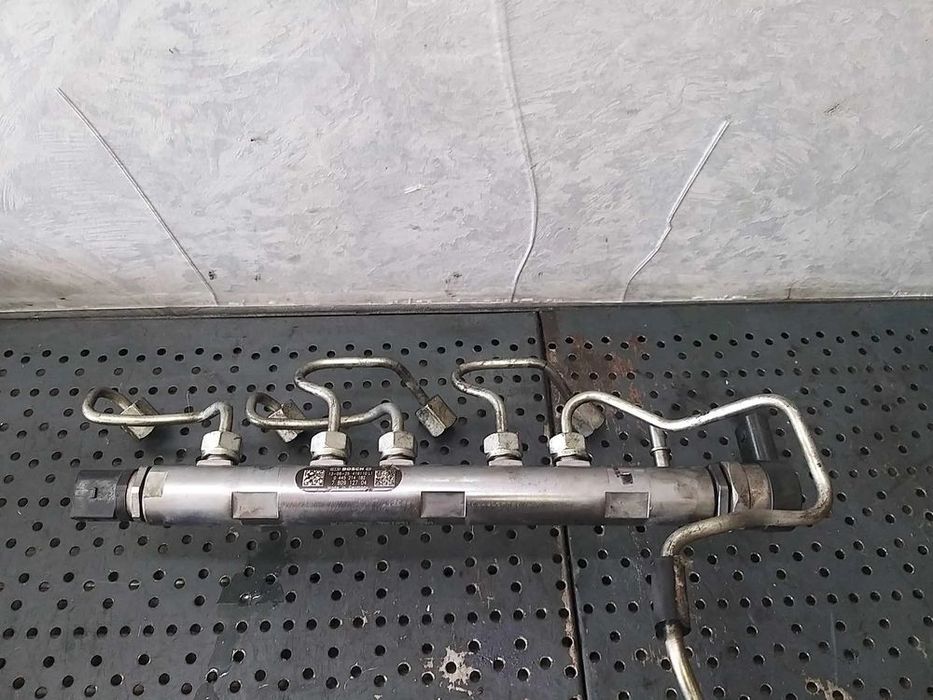 Rampa injectoare 2.0 d bmw seria 3 f30 0445214182 780912704
